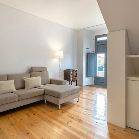 Fancy Duplex W/ Patio By Lovelystay * Lisboa